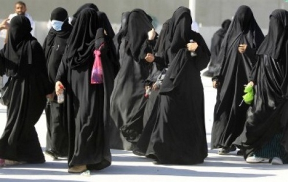 უცნაური აკრძალვები, რომლებსაც არაბეთში ქალები უნდა დაემორჩილონ